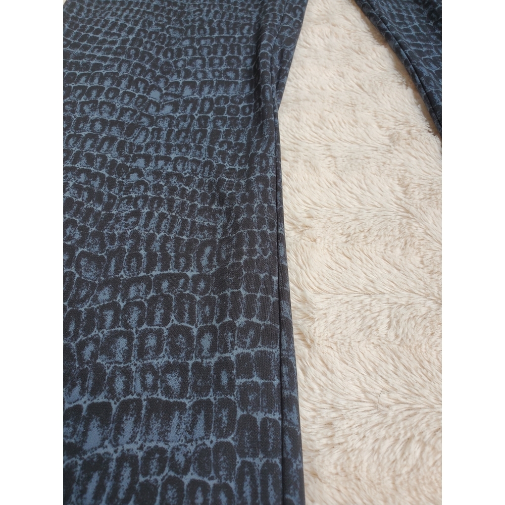 Express Snakeskin Pattern Pants - image 8